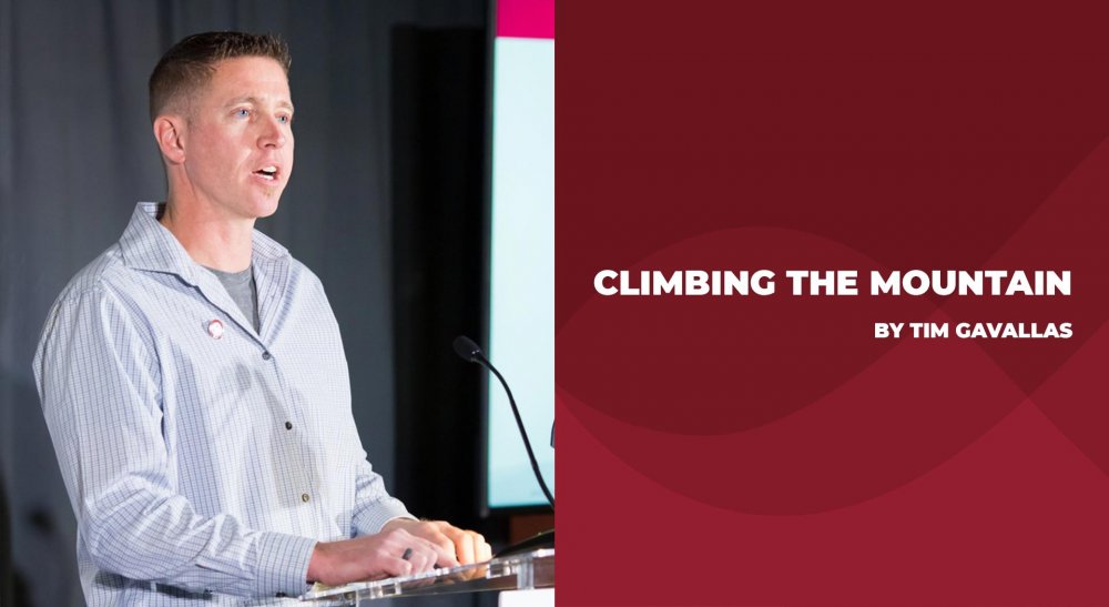 Multiple myeloma patient Tim Gavallas giving a speech