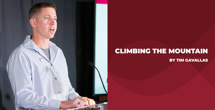 Multiple myeloma patient Tim Gavallas giving a speech