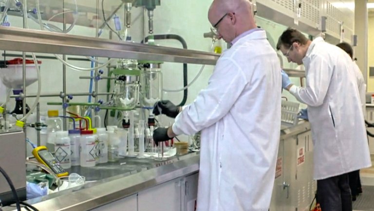 lab technicians in a laboratory