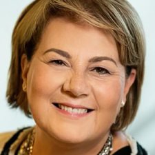 Fatime Scipione headshot
