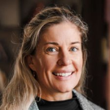 mary steinbach headshot