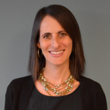Jennifer Schlesinger headshot