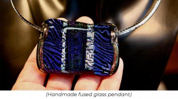 Amy's Glass Pendant